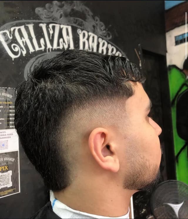 Corte feito na Caliza Barber