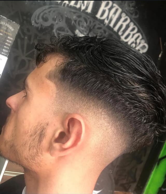 Corte feito na Caliza Barber